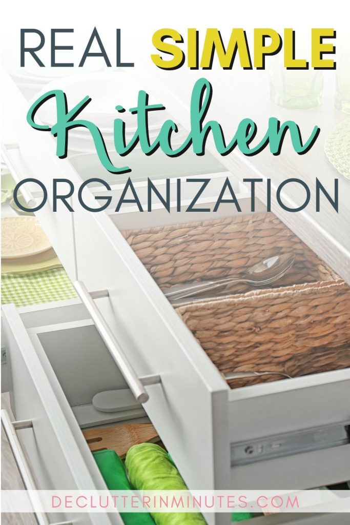 Is your kitchen decluttered but now you are stuck without to keep it that way? These are my favorite kitchen organizing tools that really help to keep my own kitchen clutter free. Read the list and choose what will work best for you. Or you can be inspired to make your own. Real simple kitchen organization. #kitchentips #organizers #declutter