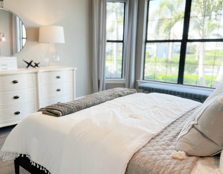 declutter bedroom checklist