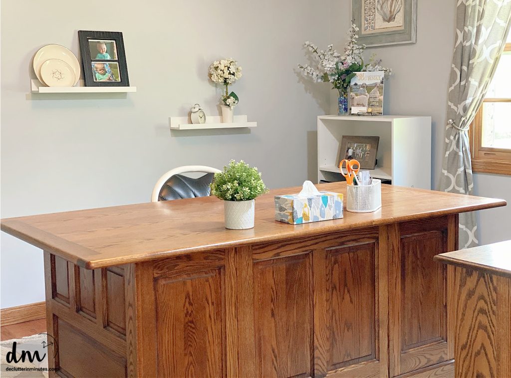 a clean desk in a home office with no clutter or chaos